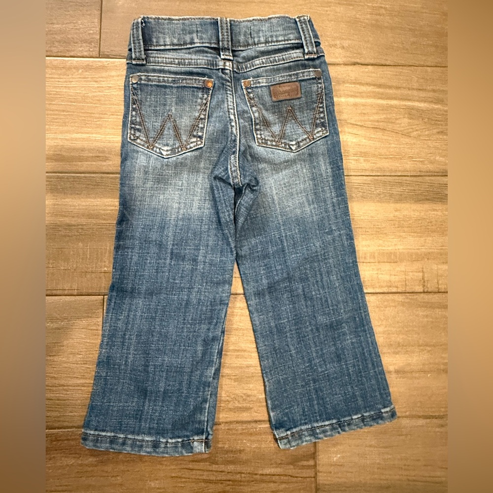 Wrangler retro relaxed fit boot cut jean